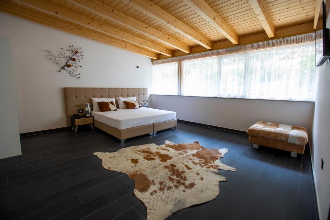 Mille Amici Hotel Shëngjin 외부 사진